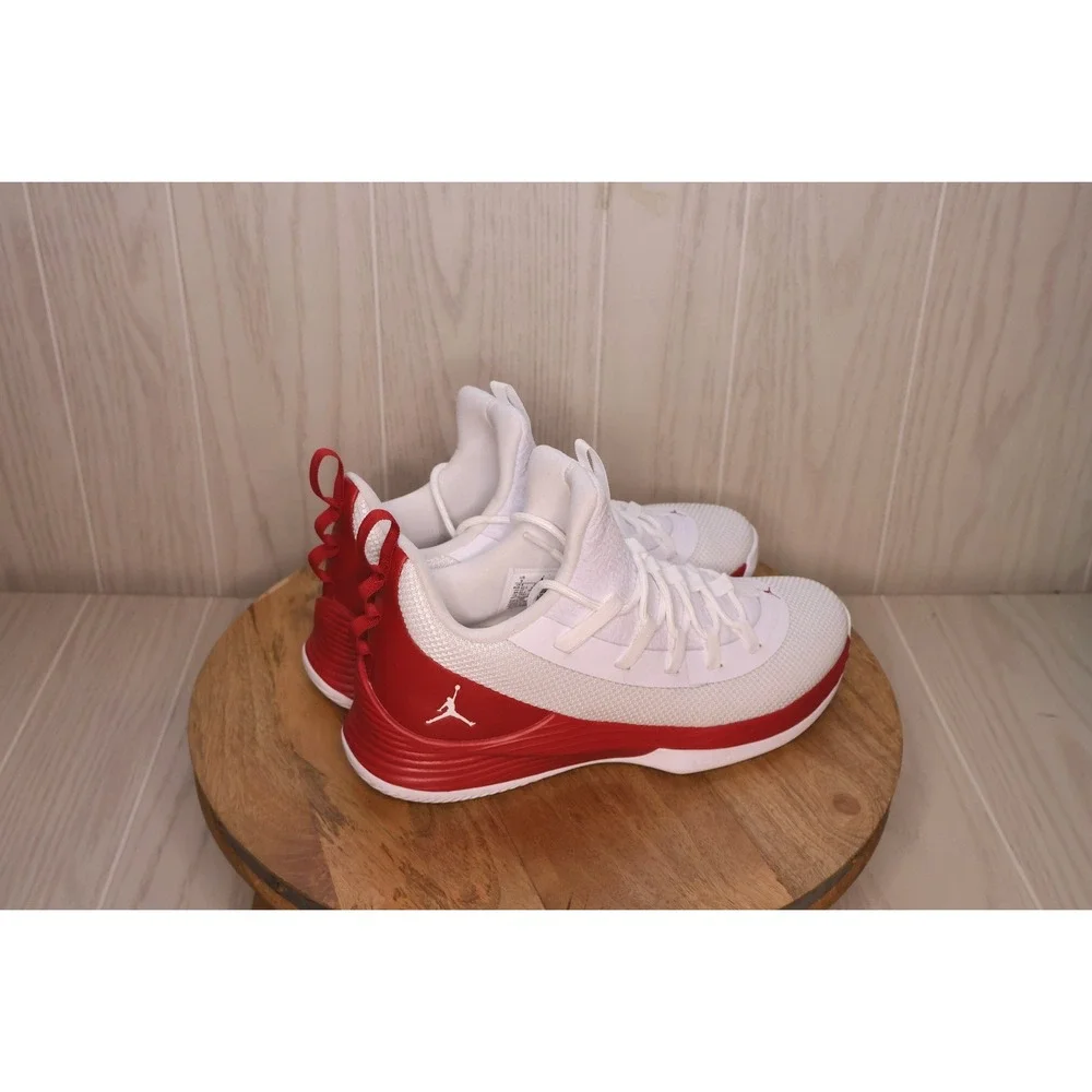 Jordan Ultra.Fly 2 Low White Gym Red Mens Basketball Shoes AH8110-101 Size 9